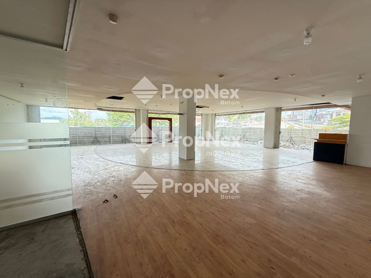 Dijual Gedung Komersial Simpang Indosat Nagoya Batam — foto 4